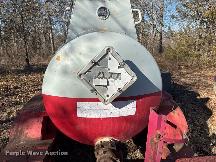 image for item DM5545 1981 Halliburton tank trailer