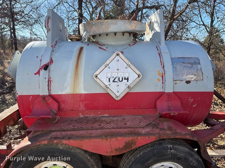 image for item DM5545 1981 Halliburton tank trailer