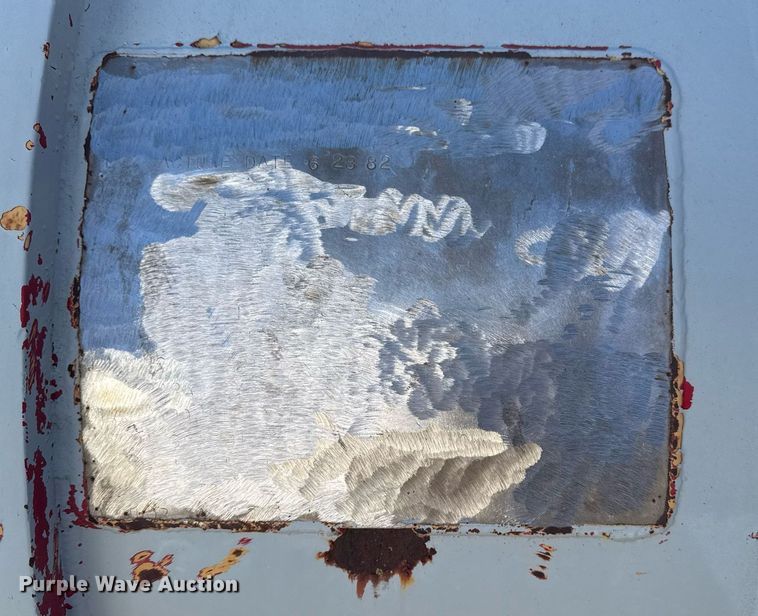 image for item DM5545 1981 Halliburton tank trailer