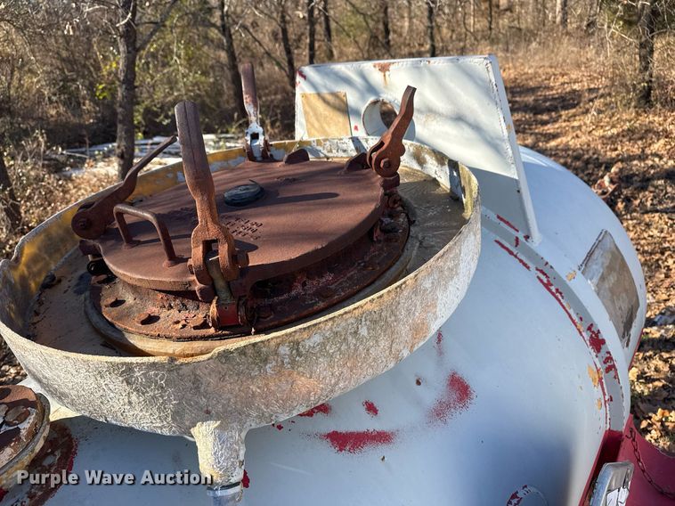 image for item DM5545 1981 Halliburton tank trailer