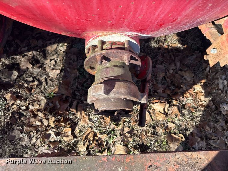 image for item DM5545 1981 Halliburton tank trailer