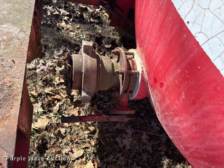 image for item DM5545 1981 Halliburton tank trailer