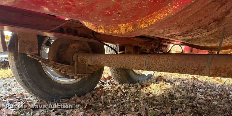 image for item DM5545 1981 Halliburton tank trailer