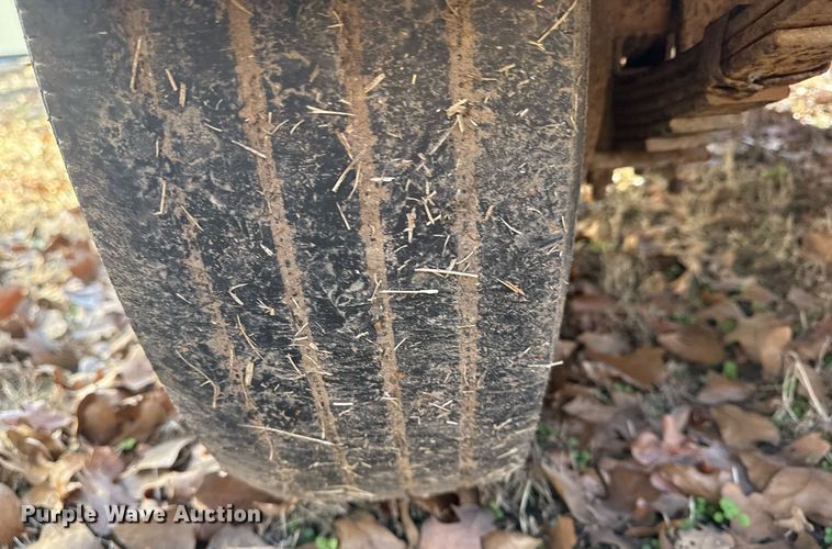 image for item DM5545 1981 Halliburton tank trailer