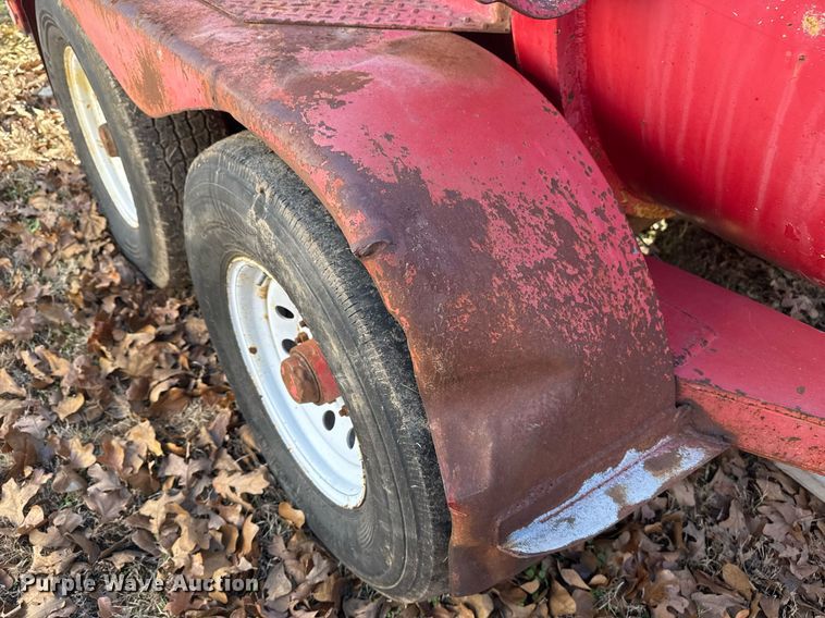 image for item DM5545 1981 Halliburton tank trailer