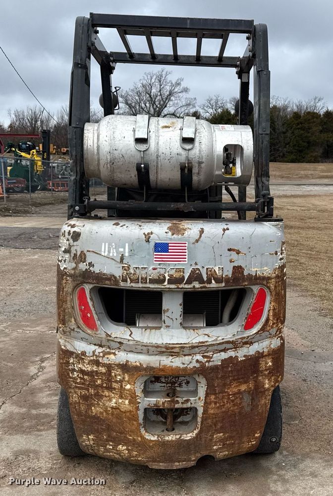 image for item DM5563 Nissan 40 forklift