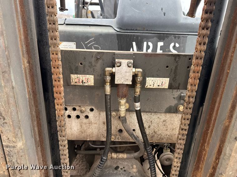 image for item DM5563 Nissan 40 forklift