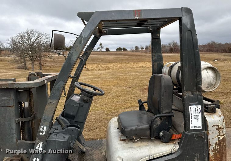 image for item DM5563 Nissan 40 forklift