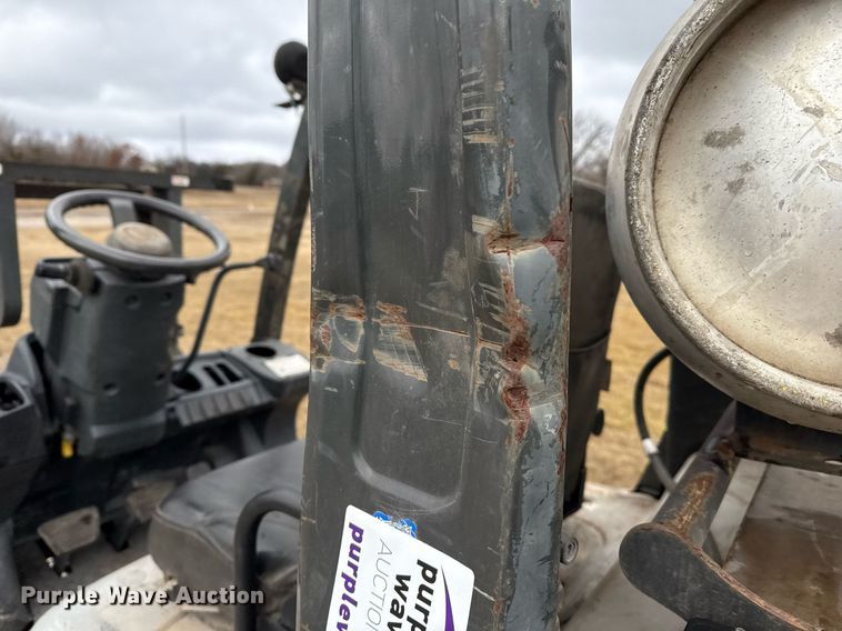 image for item DM5563 Nissan 40 forklift