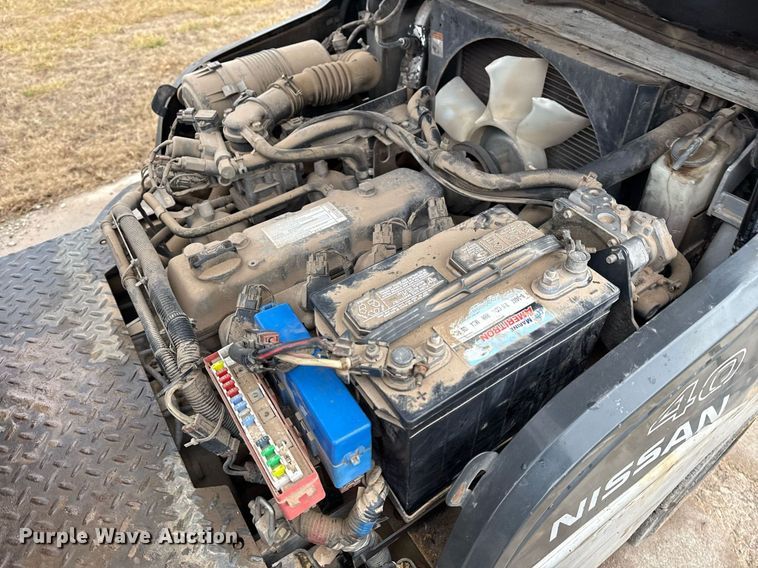 image for item DM5563 Nissan 40 forklift