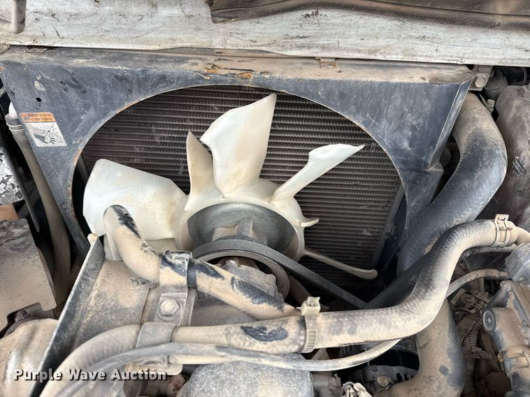 image for item DM5563 Nissan 40 forklift