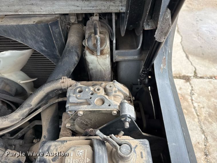 image for item DM5563 Nissan 40 forklift