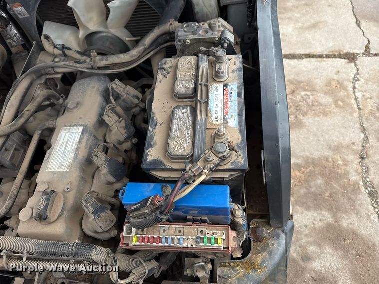 image for item DM5563 Nissan 40 forklift