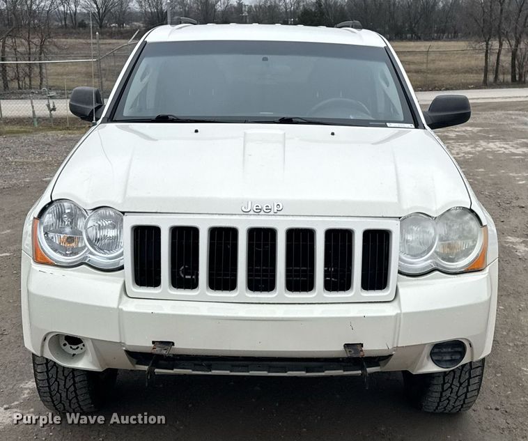 image for item DO0369 2010 Jeep Grand Cherokee Laredo SUV