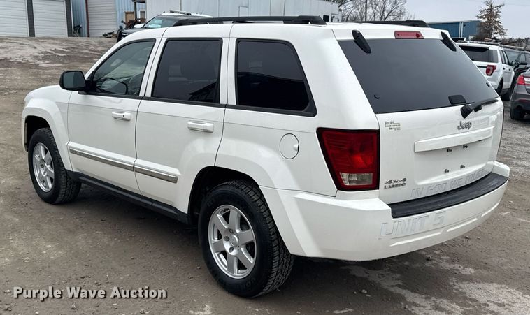 image for item DO0369 2010 Jeep Grand Cherokee Laredo SUV