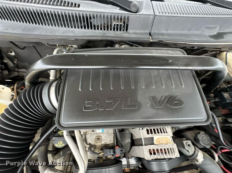 image for item DO0369 2010 Jeep Grand Cherokee Laredo SUV