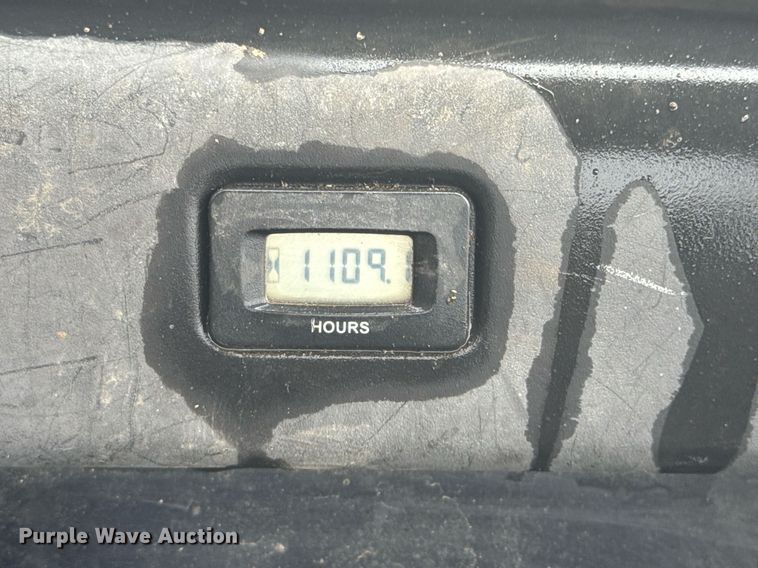 image for item DO0371 2012 Kawasaki Mule 4010 utility vehicle