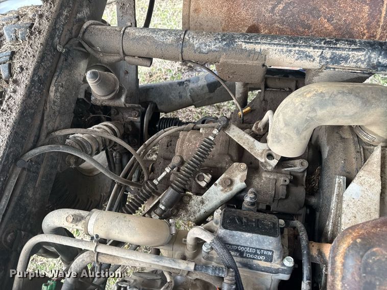 image for item DO0371 2012 Kawasaki Mule 4010 utility vehicle