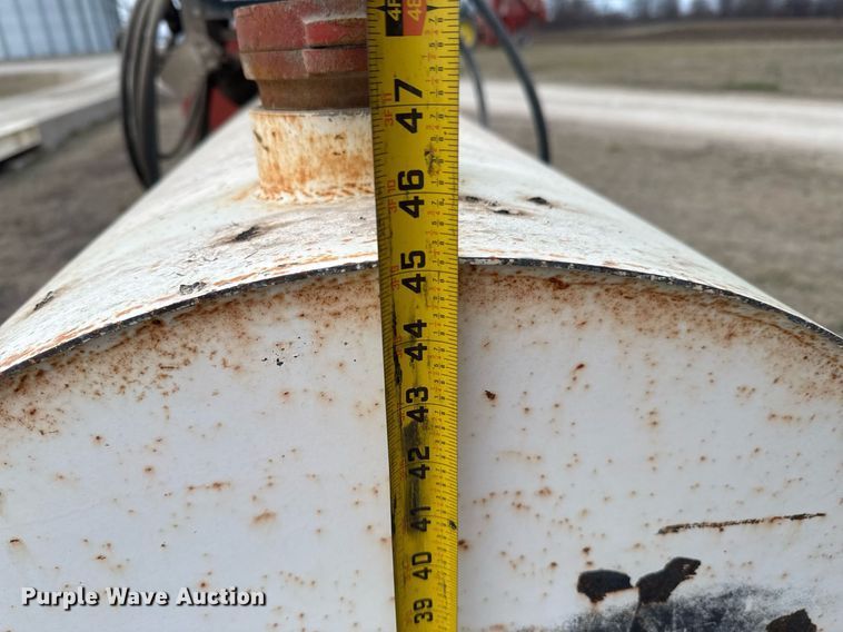 image for item DO0387 John Deere transmission and hydraulic oil tank