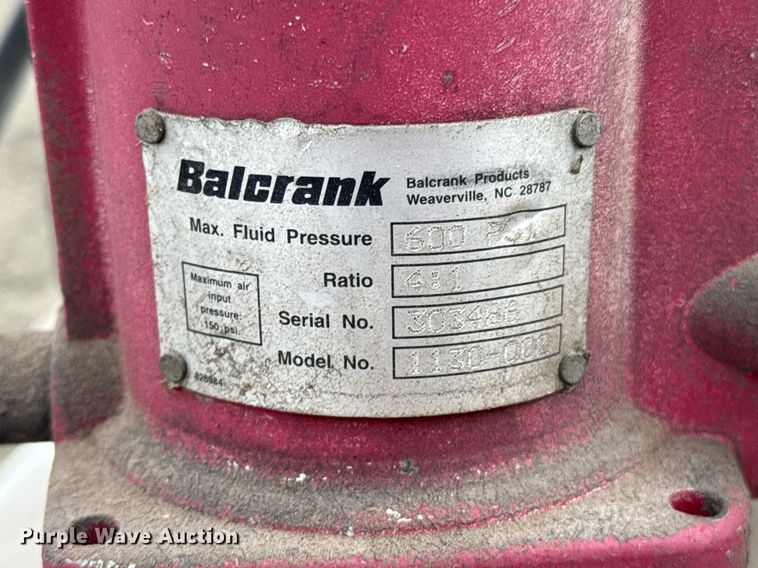 image for item DO0387 John Deere transmission and hydraulic oil tank