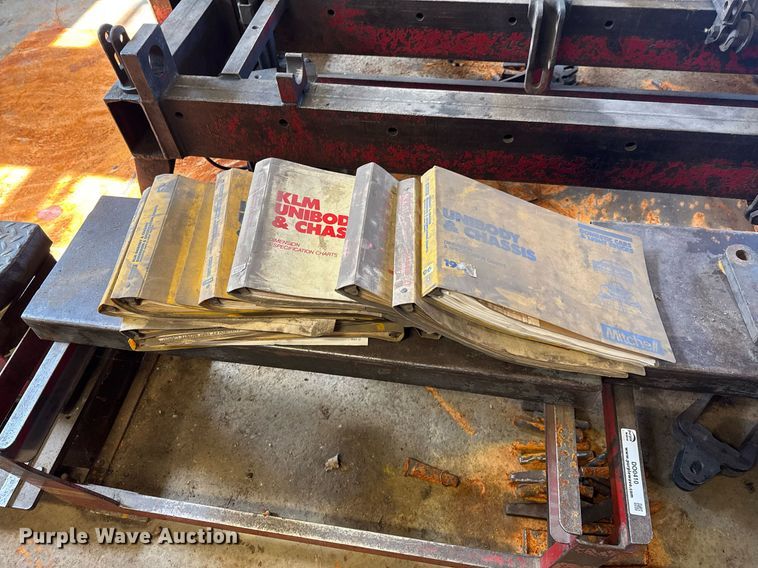 image for item DO0410 Beeline AA vehicle alignment machine