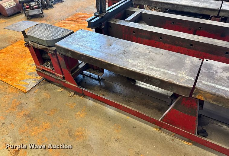 image for item DO0411 Bee Line AA vehicle alignment machine