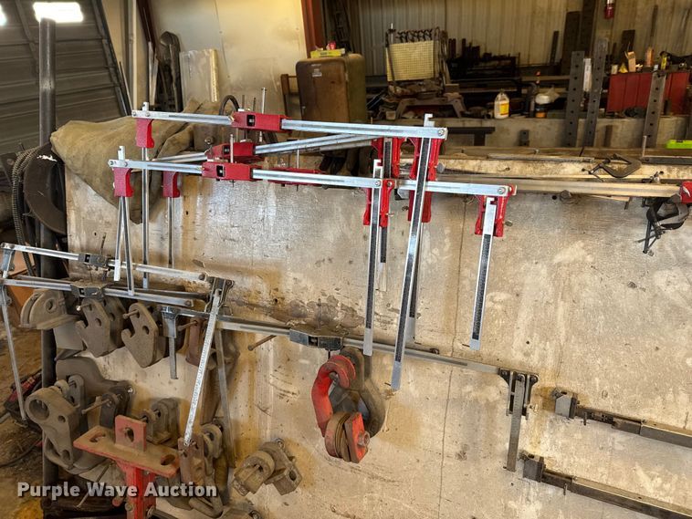 image for item DO0411 Bee Line AA vehicle alignment machine