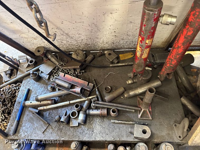 image for item DO0411 Bee Line AA vehicle alignment machine