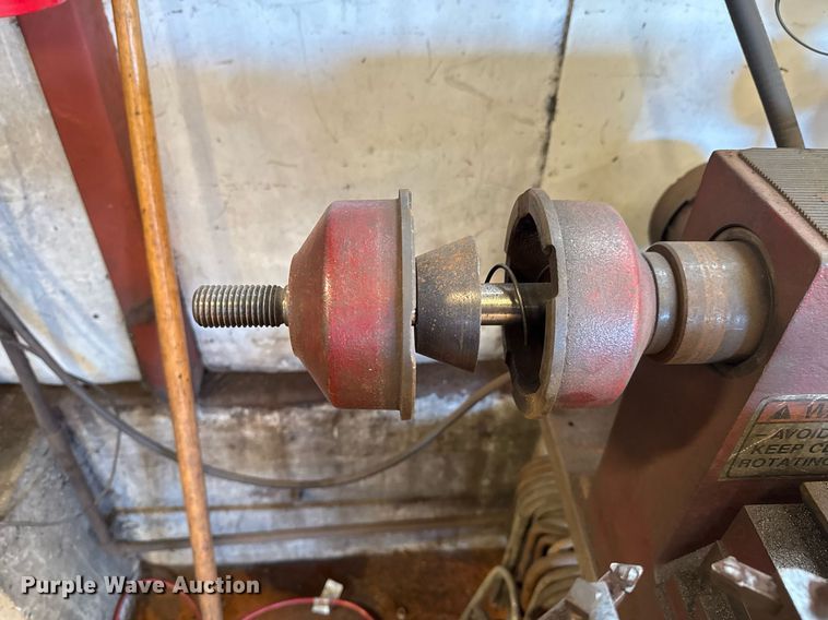 image for item DO0412 Accu-Turn 8922 brake lathe