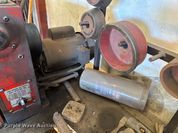 image for item DO0412 Accu-Turn 8922 brake lathe