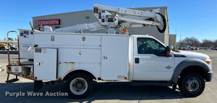 image for item DQ6586 2011 Ford F550 Super Duty bucket truck