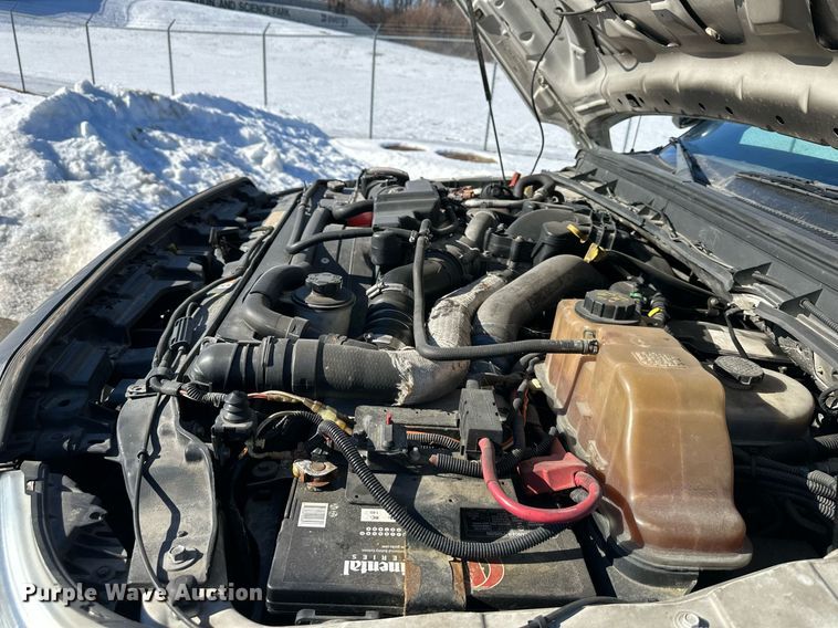 image for item DQ6586 2011 Ford F550 Super Duty bucket truck