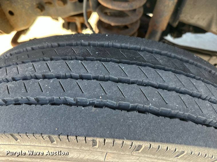 image for item DQ6586 2011 Ford F550 Super Duty bucket truck