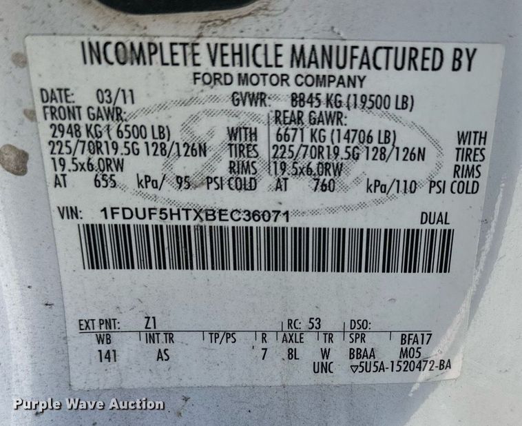 image for item DQ6586 2011 Ford F550 Super Duty bucket truck