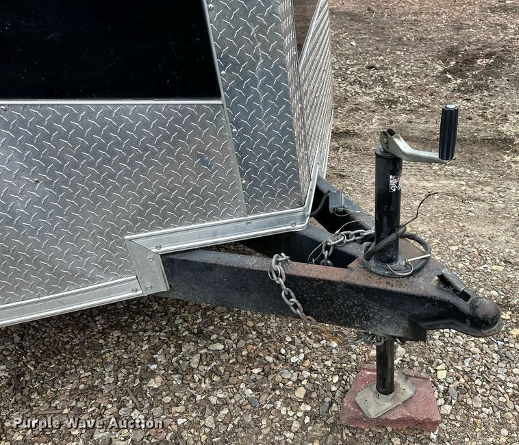 image for item DQ6631 2019 Formula enclosed cargo trailer