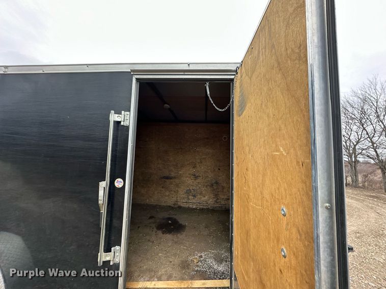 image for item DQ6631 2019 Formula enclosed cargo trailer
