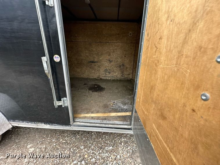 image for item DQ6631 2019 Formula enclosed cargo trailer