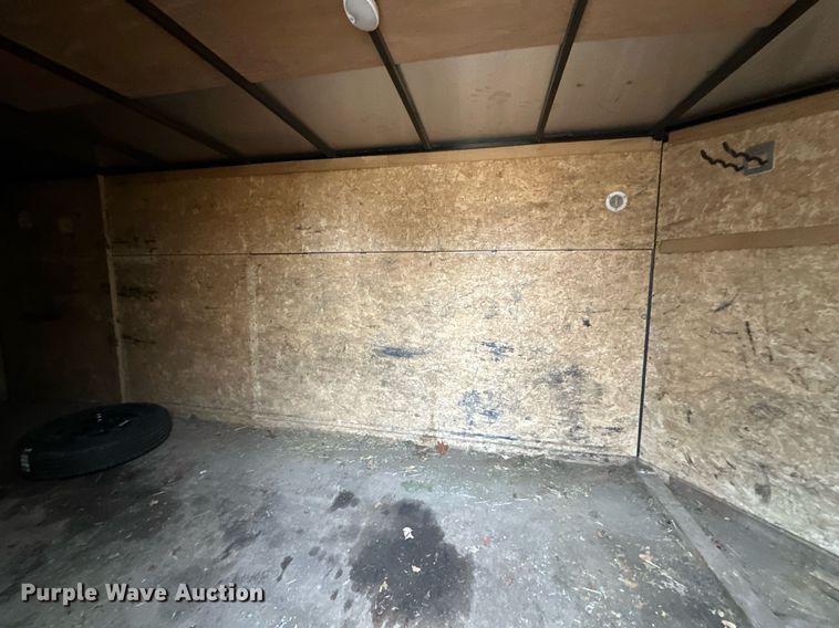 image for item DQ6631 2019 Formula enclosed cargo trailer