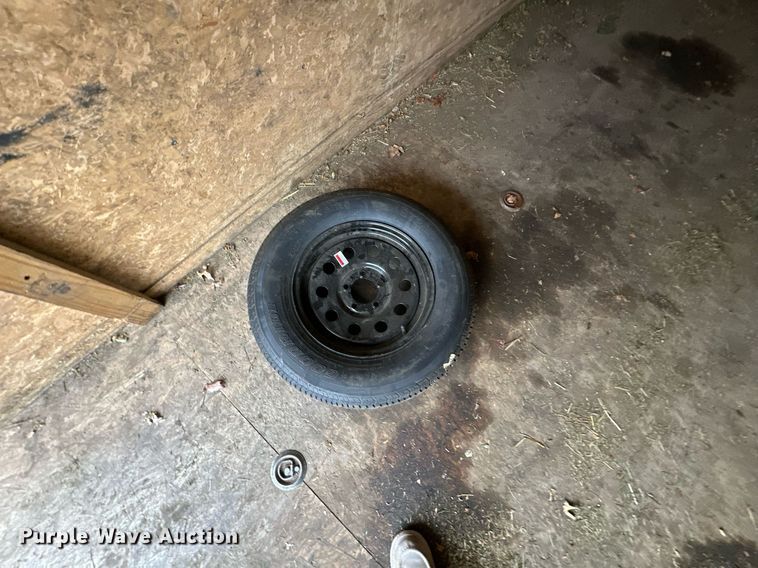 image for item DQ6631 2019 Formula enclosed cargo trailer