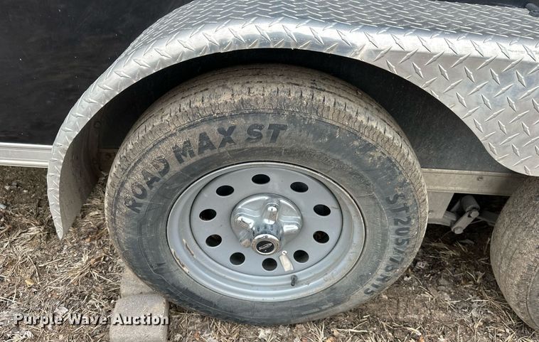 image for item DQ6631 2019 Formula enclosed cargo trailer