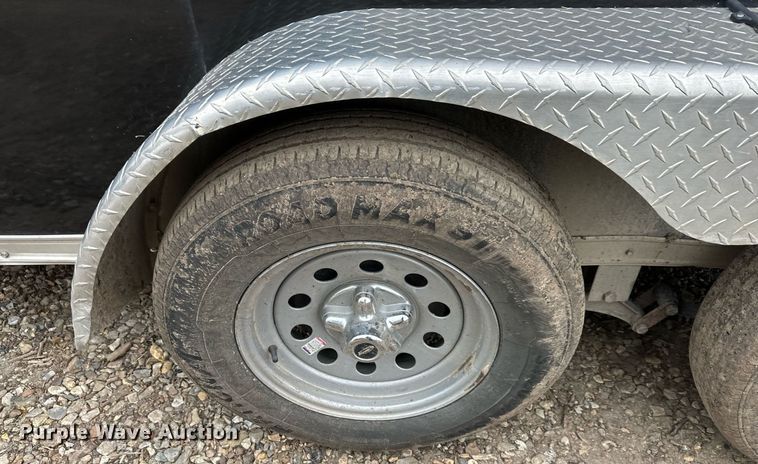 image for item DQ6631 2019 Formula enclosed cargo trailer