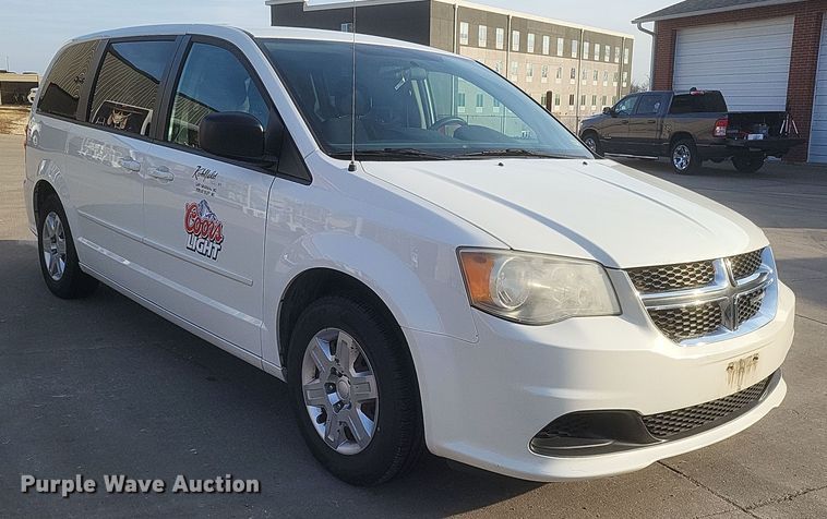 image for item DS5240 2013 Dodge Grand Caravan van