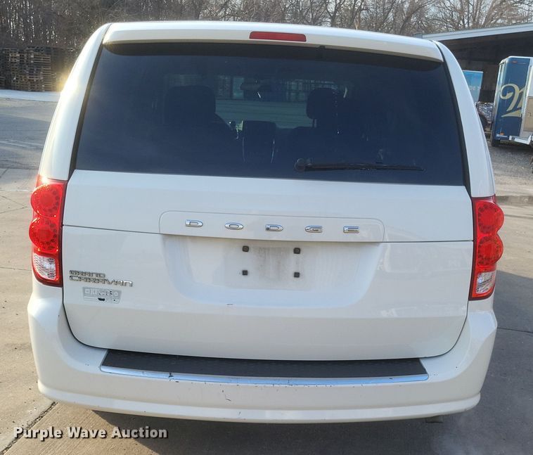 image for item DS5240 2013 Dodge Grand Caravan van