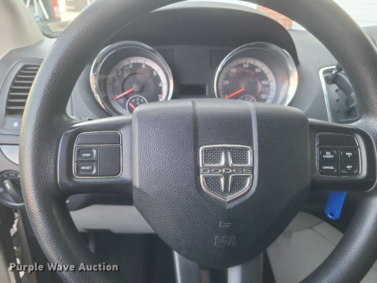 image for item DS5240 2013 Dodge Grand Caravan van