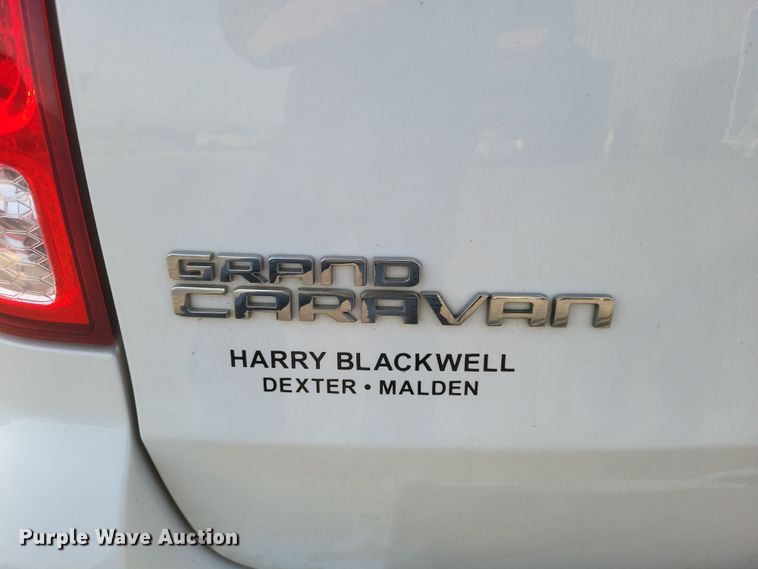 image for item DS5241 2015 Dodge Grand Caravan van