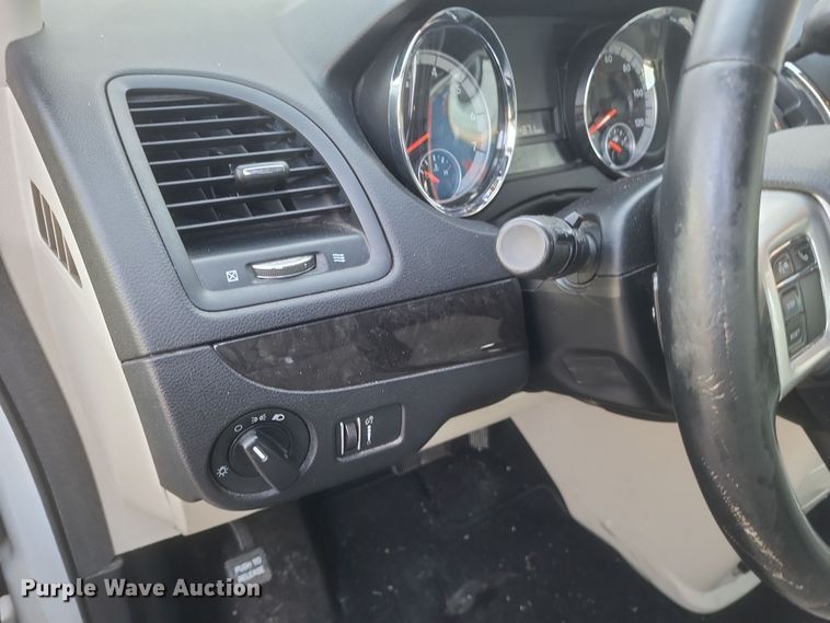 image for item DS5241 2015 Dodge Grand Caravan van