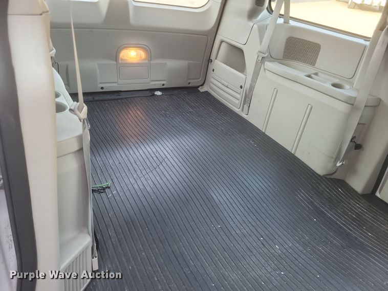 image for item DS5241 2015 Dodge Grand Caravan van