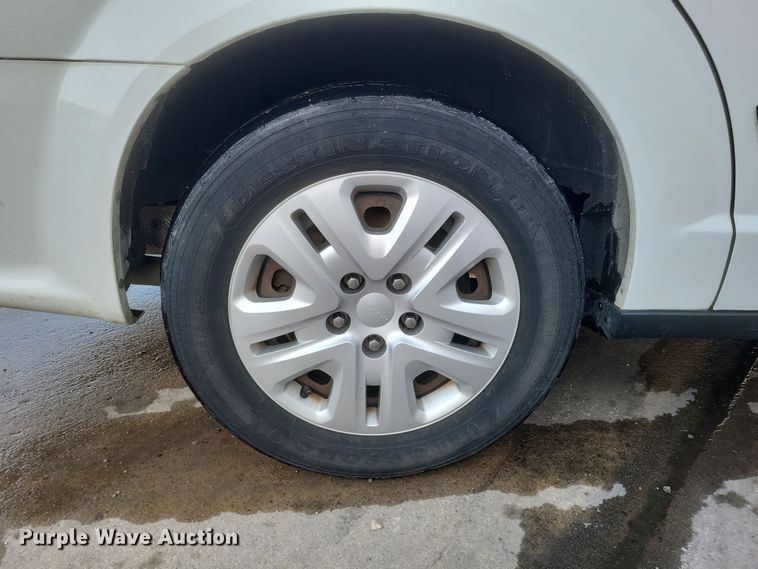 image for item DS5241 2015 Dodge Grand Caravan van