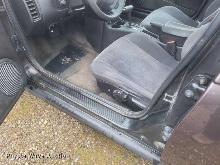 image for item DS5242 1999 Saturn SL 