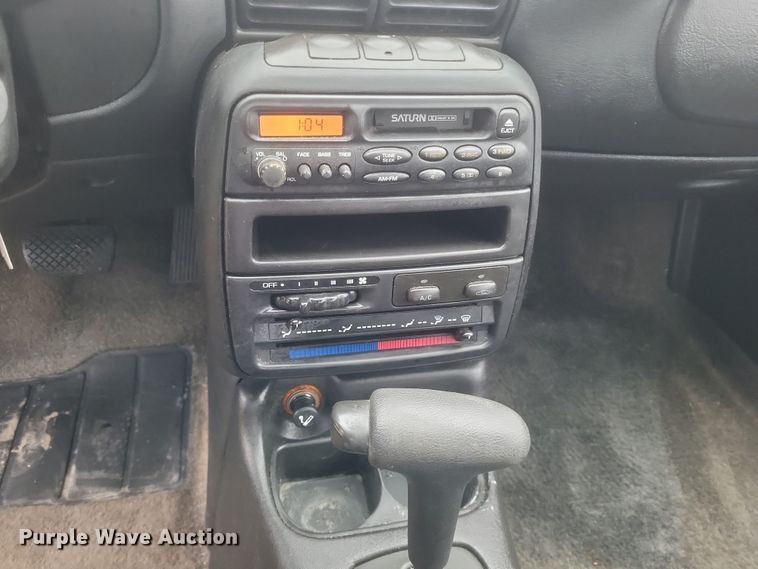 image for item DS5242 1999 Saturn SL 